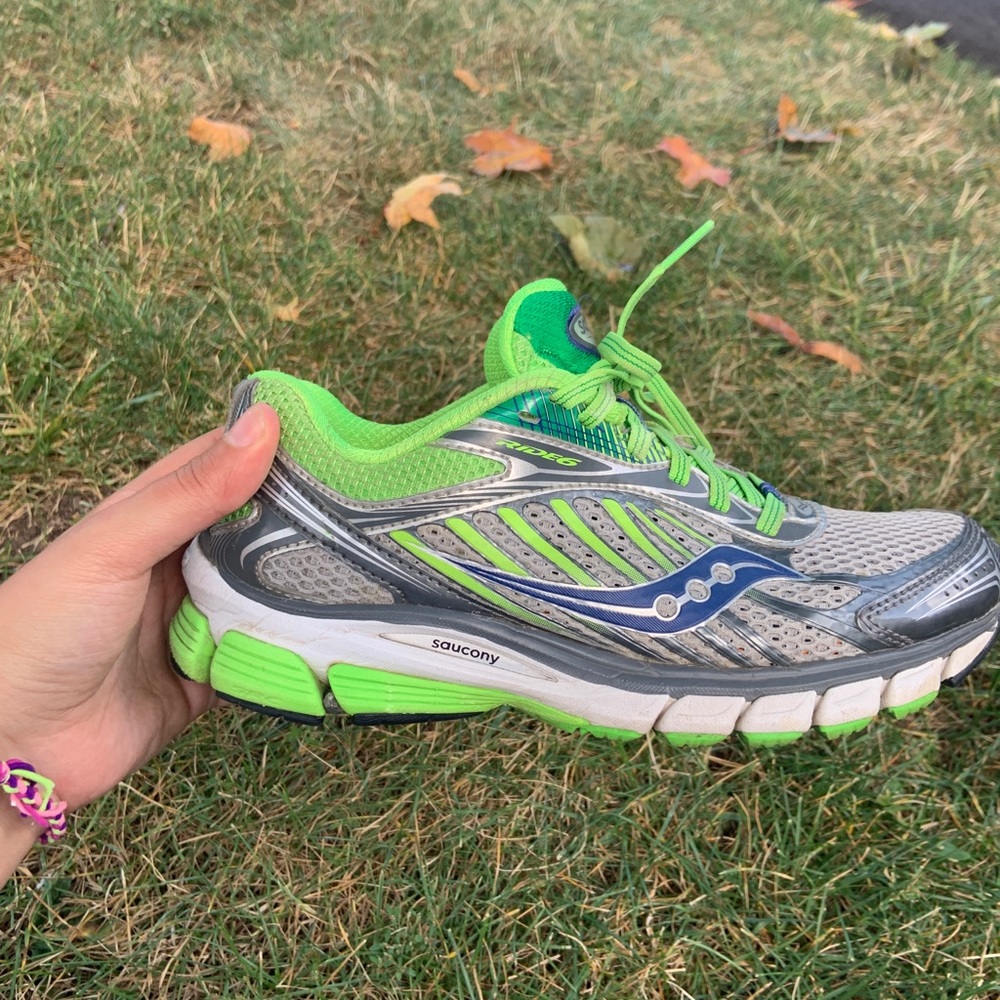 Saucony Ride5 running shoes sz W 7.5